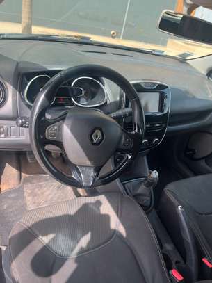 Renault clio image 7
