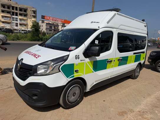 AMBULANCE MÉDICALISÉ image 2