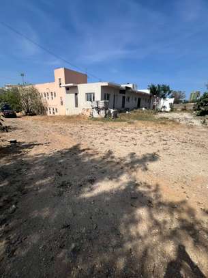 Terrain de 1415 m2 à vendre à Dakar image 4