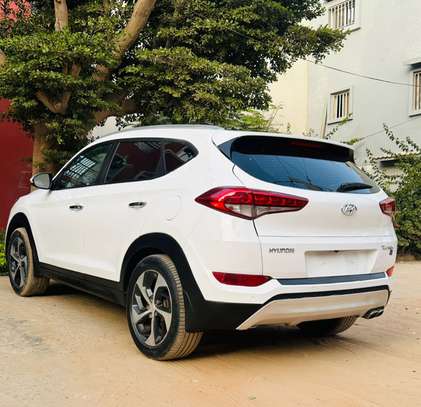 HYUNDAI TUCSON 2016 image 2