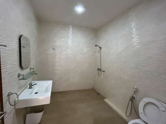 Appartement F3 à louer aux Almadies image 6