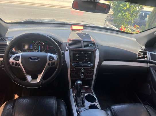 Ford explorer image 10