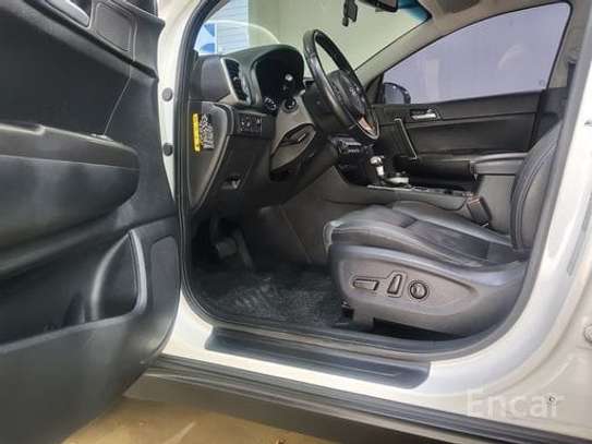 Kia Sportage diesel full options image 11