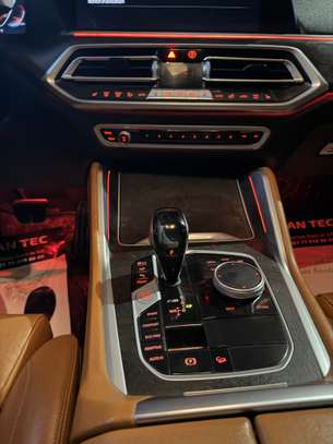 BMW X6 M50i 2022 image 13