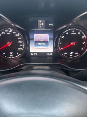 Mercedes GLC 300 2017 image 9