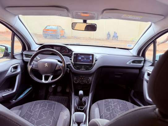 Peugeot 2008 image 5
