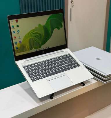 HP Elitebook 840 G6 cor i5 de 8th Génération image 2