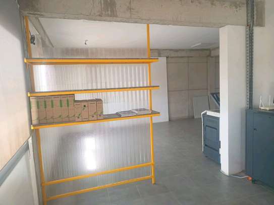 LOCATION ATELIER + PLATEAU BUREAUX image 9