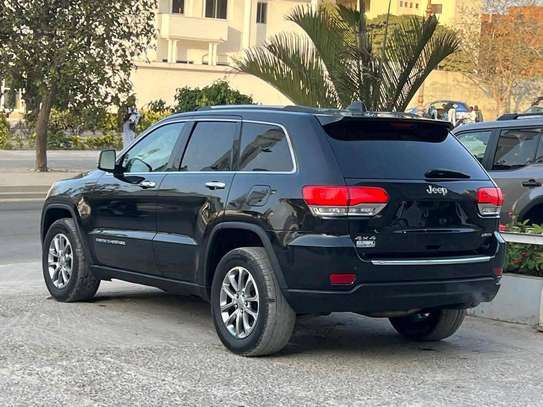 Jeep image 4