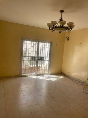 Appartement F3 à louer à sacré-cœur 3 image 3