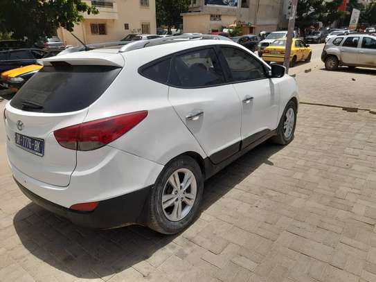 Hyundai Tucson 2011 image 2