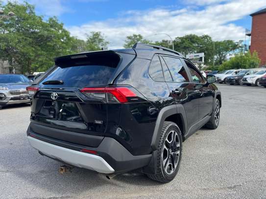 Toyota RAV 4 2019 image 12