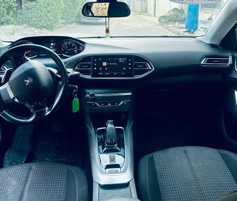 Peugeot 308 venant année 2019 diesel image 7
