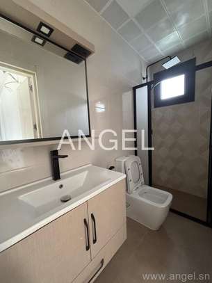Ref_2958_GL Appartement F4 à Louer – Almadies image 6