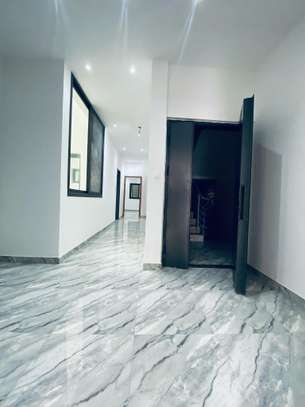 Appartement à louer Almadies image 5