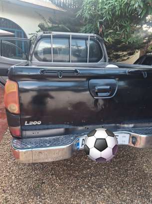 Mitsubishi L200 2014 image 4