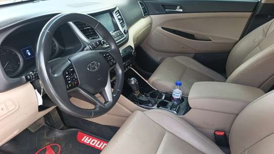Hyundai Tucson 2017 image 2