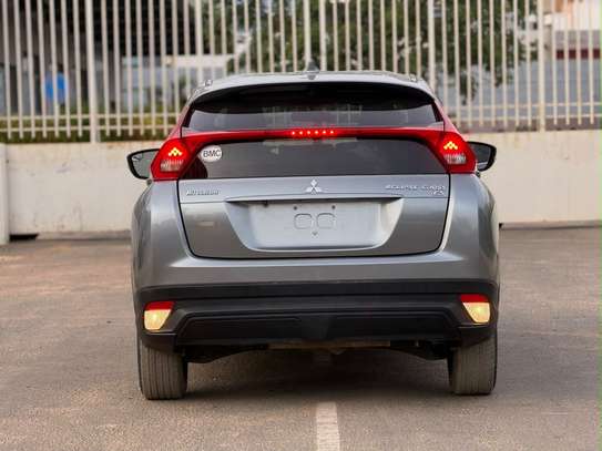 Mitsubishi éclipse image 5
