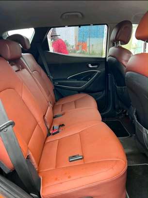 Hyundai Santafe 2014 image 8