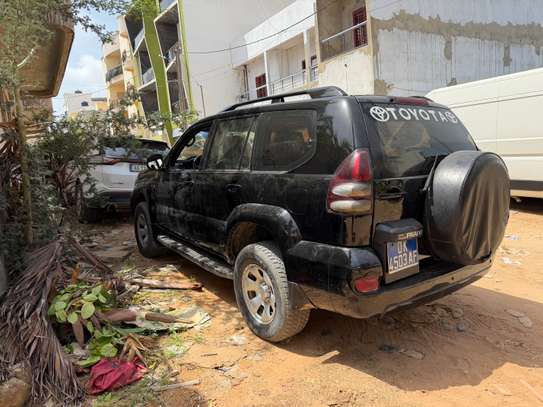 Toyota Landre cruiser vx image 5