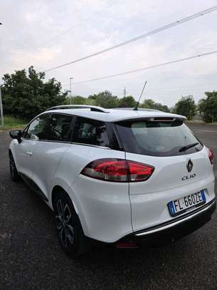 Renault Clio Berline Blanche Toit Ouvrant Jantes Alliage image 13
