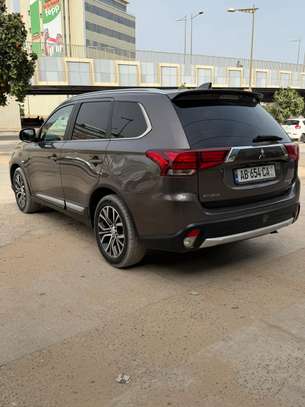 Mitsubishi Outlanler  2017 image 3