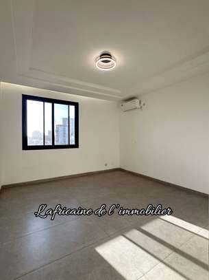 À LOUER – F4 d’exception à Cité Africa – Vue sur mer image 8