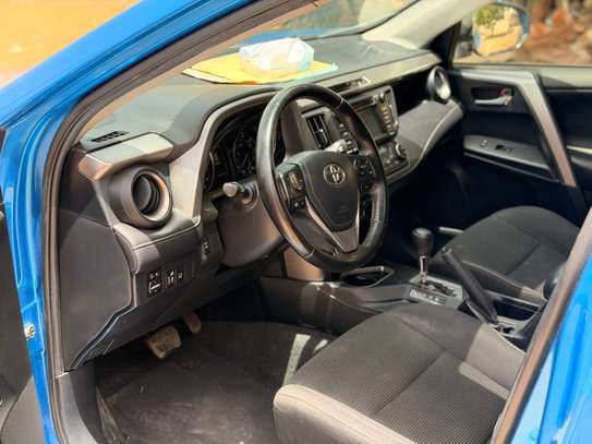 TOYOTA RAV4 XLE AWD  2017 image 12