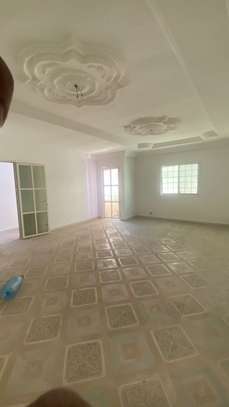 appartement F4 a louer DJILY MBAYE image 5