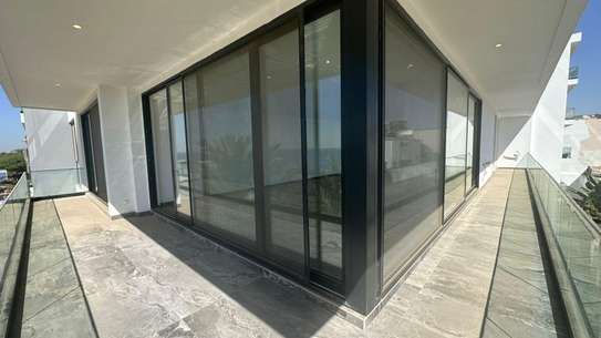 Appartement à louer sur la corniche des Almadies image 9