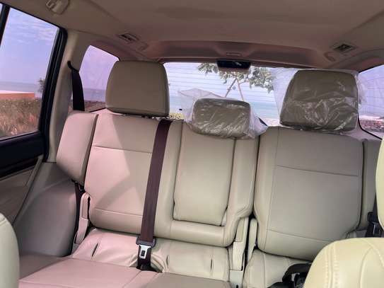 Mitsubishi Pajero 2017 image 9