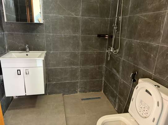 Appartement duplex disponible à Mermoz Sotrac. image 3