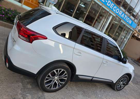 Mitsubishi Outlander 2018 image 13