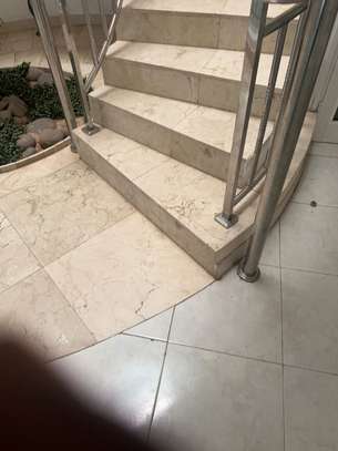 Location Duplex 4 chambres salon Point E image 9