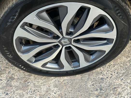 À louer Renault Sm6 essence 2.0 image 5