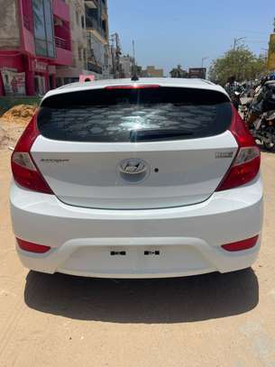 HYUNDAI ACCENT 2016 image 6