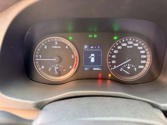 HYUNDAI TUCSON EVGT 4WD 2018 image 9