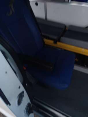 Ambulance Renault Trafic Année 2015 (URGENT) image 10