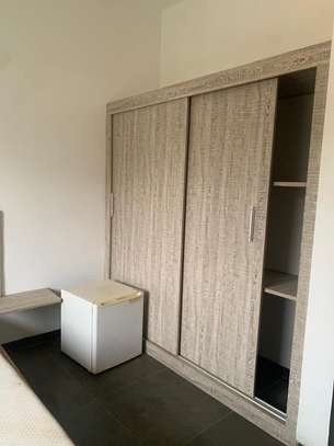 CHAMBRES AVEC SALLE DE BAIN SEMI-EQUIPEES image 4