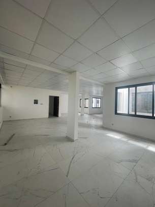 Plateau de bureaux de 160m² sur la VDN image 11
