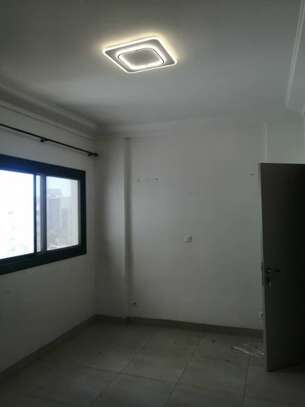 Appartement F4 au 5e étage à Sacré Cœur 2 image 7
