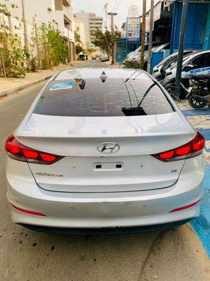 Hyundai avante 2018 image 10