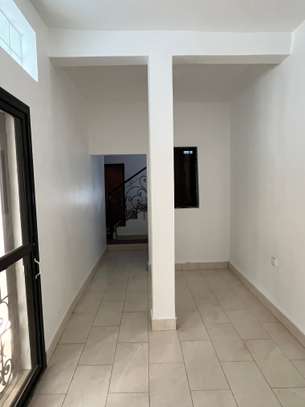 Villa à louer à Mermoz image 11