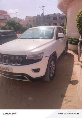 A vendre Jeep Cherokee image 10