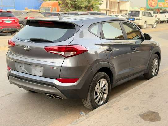 Hyundai  Tucson evgt 2017 image 4