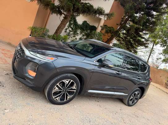 Hyundai Santa Fe 2020 full options image 4
