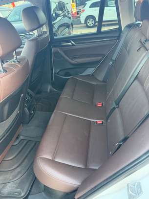 BMW X3 xDrive28i xLine image 6