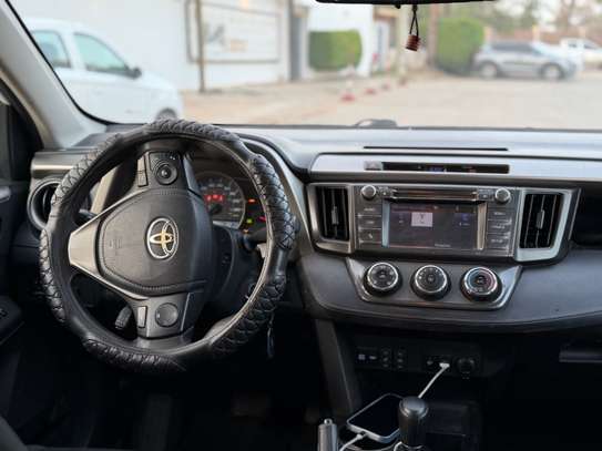 Toyota rav4 image 7