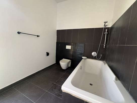 Location magnifique villa F5 Piscine Fann résidence image 2