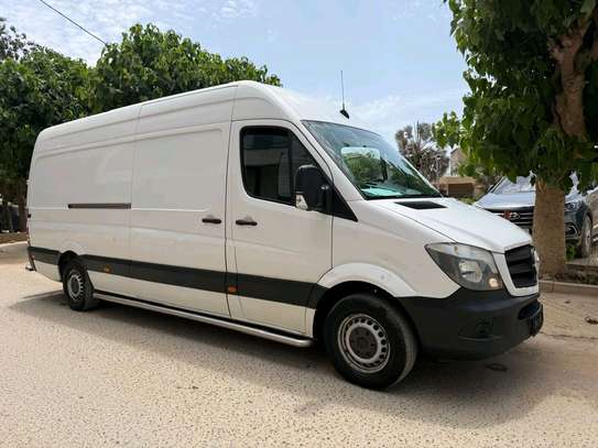 Hassan automobile image 6